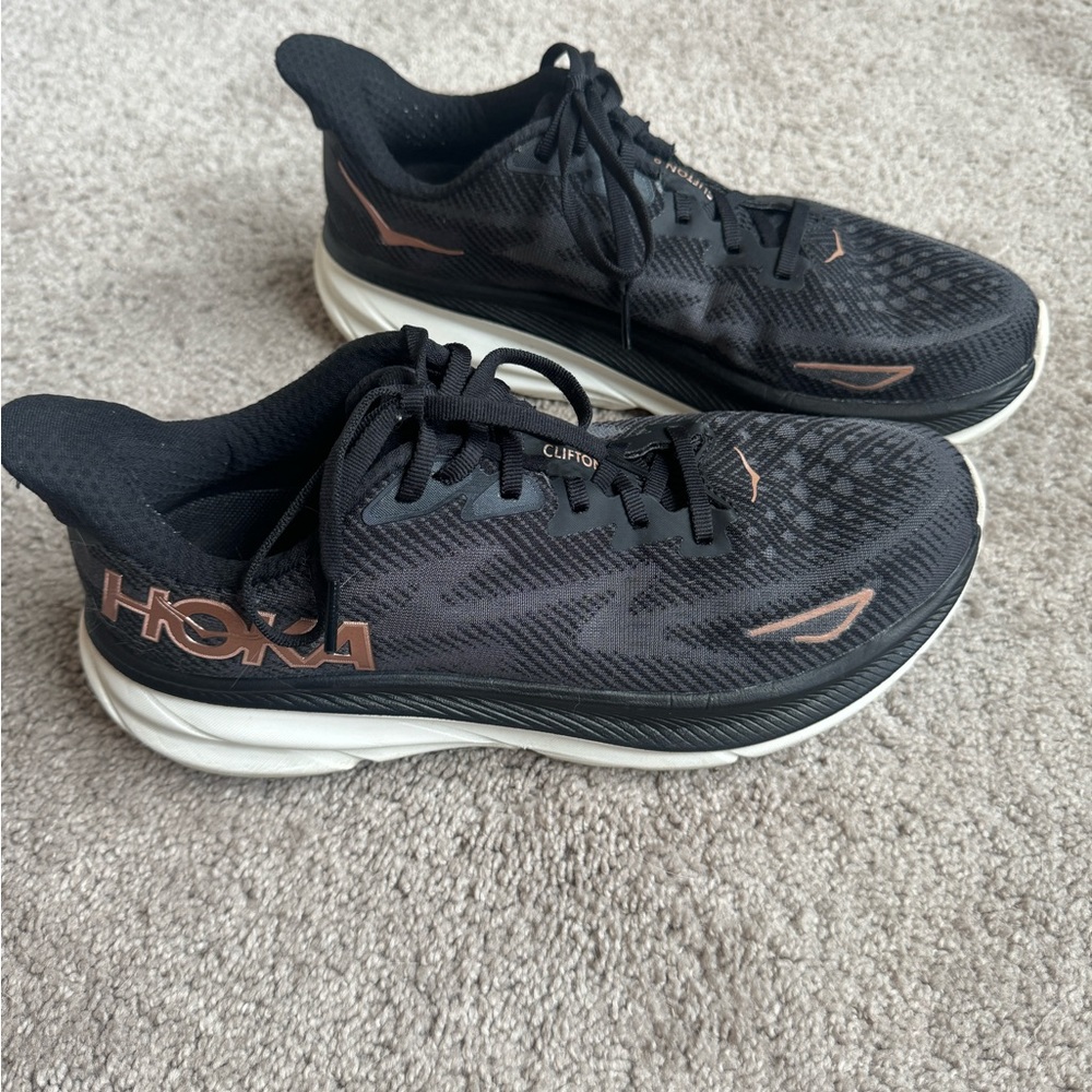 Women’s Hoka Clifton 9